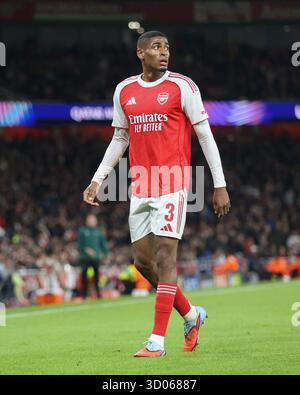 Londres, Royaume-Uni. 21 octobre 2025. Christhian Mosquera d'Arsenal lors du match de l'UEFA Champions League entre Arsenal et l'Atlético de Madrid au stade Emirates de Londres (photo Alexander Canillas/Sports Press photo) crédit : SPP Sport Press photo. /Alamy Live News Banque D'Images