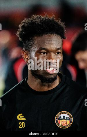 Gloucester, Angleterre, Royaume-Uni, 21 octobre 2025. Le roi Baidoo de Gloucester City AFC avant le match de football de la Southern League premier South Gloucester City AFC contre Berkhamsted (crédit : Luke Hastings/Alamy Live News) Banque D'Images