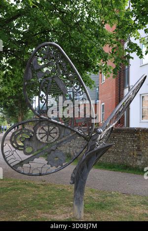 Sculpture en métal par Chichester canal Basin Chichester West Sussex Banque D'Images