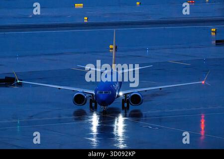 Sky Harbor Airport 10-11-2025 Phoenix AZ USA Southwest Airlines Boeing 737 à une pluie trempée Phoenix Sky Harbor Intl. Aéroport Banque D'Images