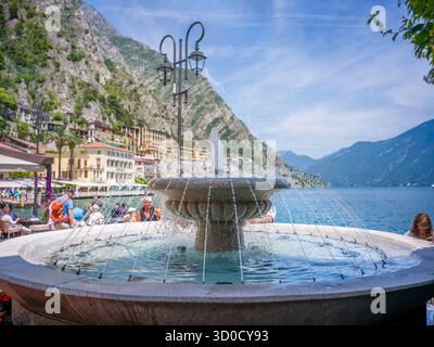 Limone sul Garda, Lac de Garde, Brescia, Lombardie, Dolomites, Alpes, Italie du Nord, Italie, Europe Banque D'Images