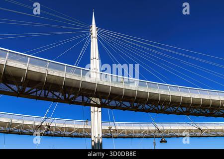 Italie, Abruzzes, mer Adriatique, Pescara, Ponte del Mare Banque D'Images