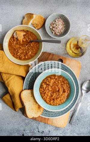 Soupe grecque aux lentilles Banque D'Images