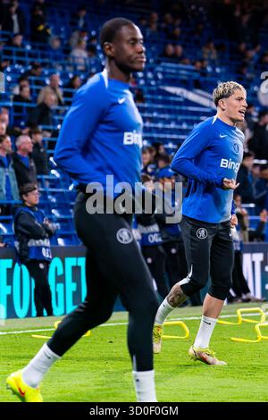 Londres, Royaume-Uni. 22 octobre 2025. LONDRES, ROYAUME-UNI - 22 OCTOBRE : Alejandro Garnacho du Chelsea FC lors du match de phase MD3 de l'UEFA Champions League 2025/26 entre le Chelsea FC et l'AFC Ajax à Stamford Bridge le 22 octobre 2025 à Londres, Angleterre. (Photo de Joris Verwijst/Orange Pictures) crédit : Orange pics BV/Alamy Live News Banque D'Images