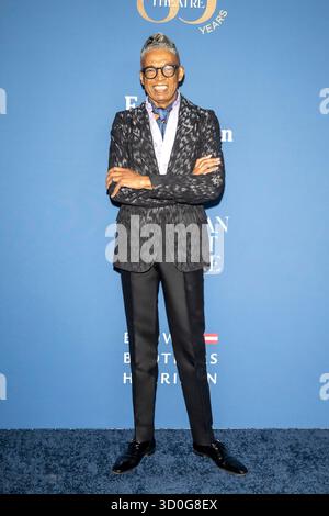 New York, États-Unis. 22 octobre 2025. B Michael assiste au gala d'automne de l'American Ballet Theatre au David Geffen Hall à New York, New York, États-Unis, le 22 octobre 2025. (Photo de M10s/TheNews2/NurPhoto) crédit : NurPhoto SRL/Alamy Live News Banque D'Images