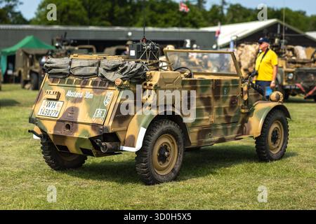 La Volkswagen Kübelwagen de la seconde Guerre mondiale, exposée au Shuttleworth Military Airshow qui s'est tenu le 31 mai 2025. Banque D'Images