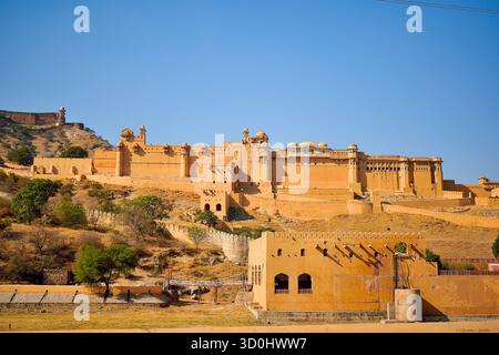 Amber Fort, situé à Jaipur, Rajasthan, Inde. Le complexe du palais perché, construit au 16ème siècle par les dirigeants Rajput. Banque D'Images