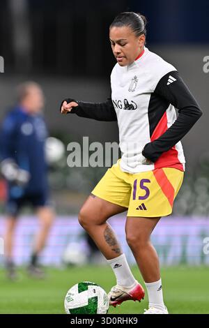 Dublin, Irlande. 24 octobre 2025. Mariam Toloba (15 ans), belge, photographiée lors d'un match de football féminin opposant les équipes nationales de la république d'Irlande et de Belgique, a appelé les Red Flames pour la première étape des play-off promotion/relégation de l'UEFA Womens Nations League 2025, le vendredi 24 octobre 2025 à Dublin, IRLANDE . Crédit : Sportpix/Alamy Live News Banque D'Images