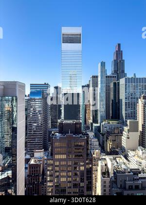 Paysage urbain de Midtown regardant vers le sud avec Citigroup Center (arrière-plan central) et le bâtiment JPMorgan Chase (arrière-plan droit), Manhattan, New York City, ne Banque D'Images