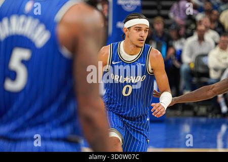Orlando, Floride, États-Unis, Ocober 24, 2025, Anthony Black #0 d'Orlando Magic au Kia Center. (Crédit photo : Marty Jean-Louis/Alamy Live News Banque D'Images