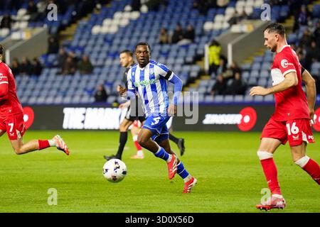 Sheffield, Royaume-Uni. 22 octobre 2025. Milieu de terrain de Sheffield Wednesday Sean Fusire (4) pendant le Sheffield Wednesday v Middlesbrough Sky Bet Championship au Hillsborough Stadium, Sheffield, Angleterre le 22 octobre 2025 crédit : Eleanor Hoad/Every second Media crédit : Every second Media/Alamy Live News Banque D'Images