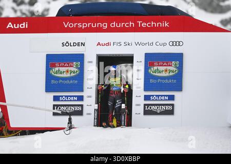 Soelden, Autriche. 25 octobre 2025. SOELDEN, AUTRICHE - OCTOBRE 25 : Lara Colturi d'Albanie lors de la première manche Audi FIS Coupe du monde de ski alpin féminine de slalom géant Soelden le 25 octobre 2025 à Soelden, Autriche. 251025 SEPA 26 027 - 20251025 PD3452 crédit : APA-PictureDesk/Alamy Live News Banque D'Images
