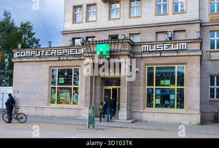 Entrée du Computerspielemuseum (Musée des jeux informatiques) à Berlin, Allemagne. Computerspiele Museum. Banque D'Images
