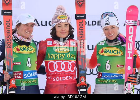 Solden, Autriche. 25 octobre 2025. Coupe du monde de ski alpin FIS 2025-2026. 1ère course féminine de slalom géant de la Coupe du monde de ski alpin à Soelden, Autriche le 25 octobre 2025 ; en 2026 Audi FIS Coupe du monde de ski - Slalom géant féminin, course de ski alpin à Solden, Autriche, octobre 25 2025 crédit : Agence photo indépendante/Alamy Live News Banque D'Images