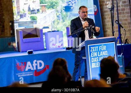 Brandenburg an Der Havel, Allemagne. 25 octobre 2025. Tino Chrupalla, président du groupe parlementaire AFD, intervient lors de l'événement AFD-Brandenburg 'Time for Brandenburg' à l'occasion de Paulikloster. Crédit : Fabian Sommer/dpa/Alamy Live News Banque D'Images
