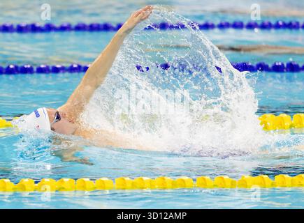 Toronto, Canada. 25 octobre 2025. Hubert Kos, de Hongrie, participe à la finale du 100 m dos masculin à la Coupe du monde de natation aquatique 2025 à Toronto, Canada, le 25 octobre 2025. Crédit : Zou Zheng/Xinhua/Alamy Live News Banque D'Images