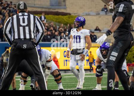 Morgantown, WV, États-Unis. 25 octobre 2025. 25 octobre 2025 : Josh Hoover lors des West Virginia University Mountaineers (WVU) vs Texas Christian University Horned Frogs (TCU) à Morgantown, WV au Milan Puskar Stadium. Bradley Martin/apparent Media Group (crédit image : © AMG/AMG via ZUMA Press Wire) USAGE ÉDITORIAL SEULEMENT ! Non destiné à UN USAGE commercial ! Banque D'Images