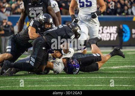 Morgantown, WV, États-Unis. 25 octobre 2025. 25 octobre 2025 : Josh Hoover lors des West Virginia University Mountaineers (WVU) vs Texas Christian University Horned Frogs (TCU) à Morgantown, WV au Milan Puskar Stadium. Bradley Martin/apparent Media Group (crédit image : © AMG/AMG via ZUMA Press Wire) USAGE ÉDITORIAL SEULEMENT ! Non destiné à UN USAGE commercial ! Banque D'Images