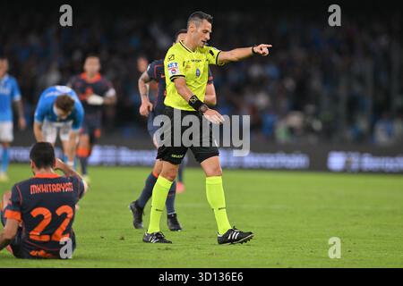 25 octobre 2025, Diego Armando Maradona Stadium, Naples, Italie ; Serie A Enilive Football match ; Napoli versus Inter ; arbitre Mariani Maurizio Banque D'Images