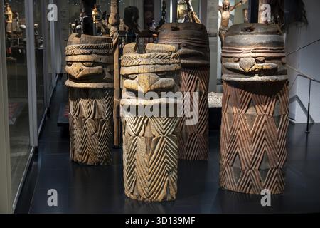 Citta del Vaticano, Vaticano - Stato della Citta del Vaticano - 2022 : statues en bois sculptées dans les musées du Vatican. Le Banque D'Images