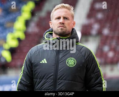 Édimbourg, Royaume-Uni. 26 octobre 2025. EDIMBOURG, ÉCOSSE - OCTOBRE 26 : Kasper Schmeichel du Celtic arrive avant un match de William Hill entre Heart of Midlothian et Celtic au Tynecastle Park, le 26 2025 octobre, à Édimbourg, en Écosse. ( Credit : Paul Byars/Alamy Live News Banque D'Images