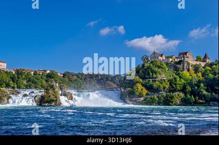 Les chutes du Rhin à Neuhausen près de Schaffhausen, canton de Schaffhausen, Suisse, Europe Banque D'Images
