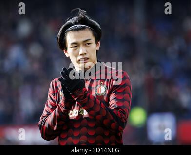 ROTTERDAM - Ayase Ueda de Feyenoord avant le match Néerlandais Eredivisie entre Feyenoord et PSV au Feyenoord Stadium de Kuip le 26 octobre 2025, à Rotterdam, pays-Bas. ANP BAS CZERWINSKI Banque D'Images