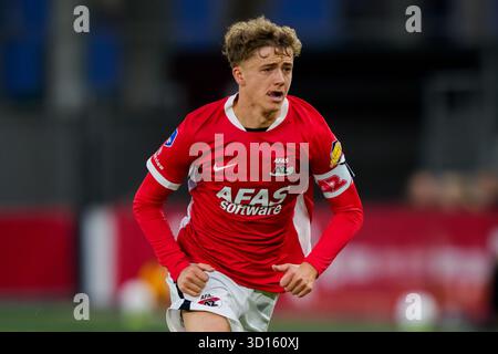 Alkmaar, pays-Bas. 26 octobre 2025. ALKMAAR, 26-10-2025, stade AFAS, saison 2025/2026, football néerlandais Eredivisie, match entre l'AZ et le FC Utrecht, photo montre le joueur d'AZ Sven Mijnans crédit : Pro Shots/Alamy Live News Banque D'Images
