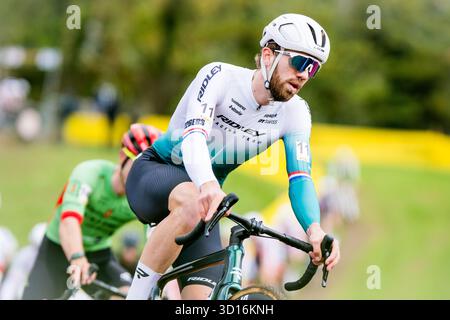 Overijse, Belgique. 26 octobre 2025. Néerlandais Joris Nieuwenhuis photographié en action lors de la course d'élite masculine de la course Superprestige d'Overijse, étape 2 (sur 8) de la compétition Superprestige cyclocross, à Overijse, dimanche 26 octobre 2025. BELGA PHOTO JASPER JACOBS crédit : Belga News Agency/Alamy Live News Banque D'Images