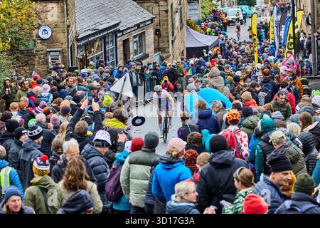Championnats nationaux de montée de colline 2025 RTTC Bank Road, Matlock dimanche 26 octobre 2025 résultats : ouvert 1 Harry Macfarlane 02 :14,7 34,7 24,6 règle 28 Outliers 2 Kieran Wynne-Cattanach 02 :19,8 Team Lifting Gear Products 3 Andrew Feather 02 :20,4 Huntbikewheels.com femmes 1 Rachel Galler 02 :59,8 FTP (remplir le potentiel) Race Team 2 Illi Gardner 03 :01,8 Cardiff Ajax CC 3 Madeleine Heywood 03 :04,6 Elevate RT Junior Open 1 Harry Hudson 02 :20,8 Harrogate Nova Race Team 2 Ezra Bateman 02 :27,0 Banque D'Images