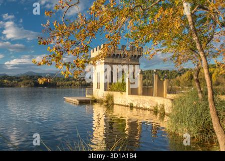PESQUERA LA CARPA D’OR BOATHOUSE LAC DE BANYOLES PLA DE L’ESTANY GIRONA PROVINCE CATALOGNE ESPAGNE Banque D'Images
