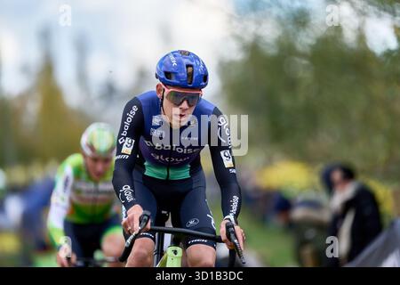 Overijse, Belgique . 26 octobre 2025. OVERIJSE, BELGIQUE - 12 JANVIER : lors du Telenet Superprestige en compétition à la course d'élite des hommes à le 12 janvier 2025 à Overijse, Belgique . (Photo de Rob Pauel/Orange Pictures) crédit : Orange pics BV/Alamy Live News Banque D'Images