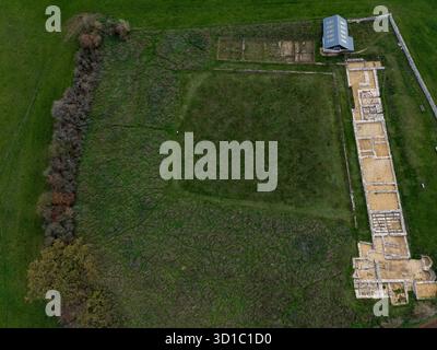 Image drone des restes de la villa romaine North Leigh dans l'Oxfordshire Banque D'Images