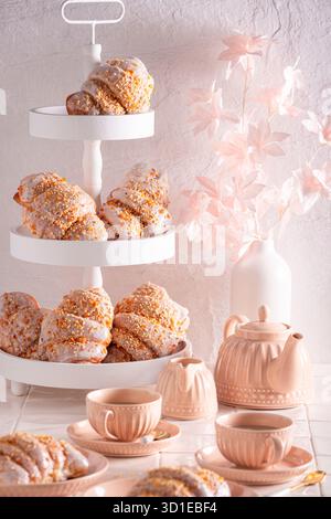 Croissant traditionnel de saint martin comme délicatesse populaire à Poznan. Croissants préparés pour la fête de Martin. Banque D'Images
