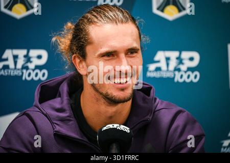 Nanterre, France. 28 octobre 2025. Alexander ZVEREV d'Allemagne lors du tournoi de tennis Rolex Paris Masters 2025, ATP Masters 1000 le 28 octobre 2025 à la Defense Arena de Nanterre près de Paris - photo Matthieu Mirville/DPPI crédit : DPPI Media/Alamy Live News Banque D'Images