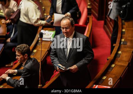 Saint Ouen, Paris, France. 28 octobre 2025. François Hollande Parti socialiste lors d'une séance de questions-réponses à l'Assemblée nationale à Paris le 28 octobre 2025. (Crédit image : © Sadak Souici/ZUMA Press Wire) USAGE ÉDITORIAL SEULEMENT ! Non destiné à UN USAGE commercial ! Crédit : ZUMA Press, Inc/Alamy Live News Banque D'Images