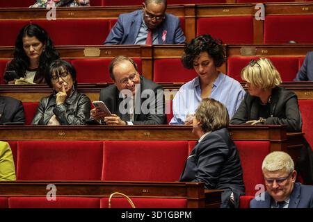 Saint Ouen, Paris, France. 28 octobre 2025. François Hollande Parti socialiste lors d'une séance de questions-réponses à l'Assemblée nationale à Paris le 28 octobre 2025. (Crédit image : © Sadak Souici/ZUMA Press Wire) USAGE ÉDITORIAL SEULEMENT ! Non destiné à UN USAGE commercial ! Crédit : ZUMA Press, Inc/Alamy Live News Banque D'Images
