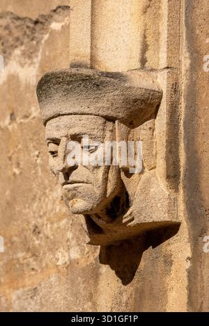 Ancienne tête sculptée en pierre, The Old Bodleian Library, Oxford, Royaume-Uni Banque D'Images