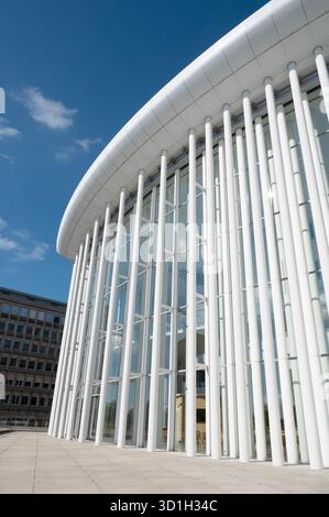 Philharmonie Luxembourg, gros plan de Pillar Entrance, architecture moderne au Kirchberg, Luxembourg-ville, Philharmonic Theatre Hall Banque D'Images