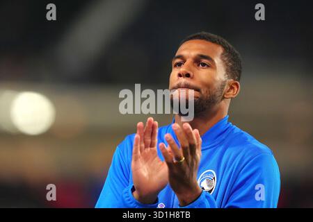 Bergame, Italie. 28 octobre 2025. Isak Hien d'Atalanta lors du match de football Serie A entre Atalanta et AC Milan au New Balance Stadium de Bergame, au nord de l'Italie - mardi 28 octobre 2025. Sport - Soccer . (Photo de Spada/LaPresse) crédit : LaPresse/Alamy Live News Banque D'Images