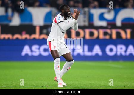 Bergame, Italie. 28 octobre 2025. Fikayo Tomori de l'AC Milan réagit lors du match de football Serie A entre Atalanta BC et AC Milan. Crédit : Nicolò Campo/Alamy Live News Banque D'Images