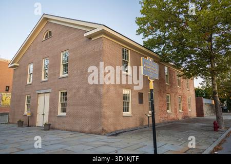 Seneca Falls, New York, honore la lutte pour l’égalité sur le site de la première Convention des droits de la femme en 1848 Banque D'Images