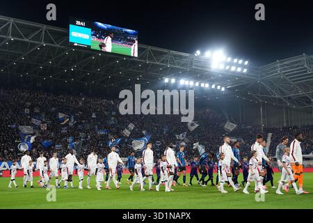 Bergame, Italie. 28 octobre 2025. Alignez-vous lors du match de football Serie A entre Atalanta et AC Milan au New Balance Stadium à Bergame, dans le nord de l'Italie - mardi 28 octobre 2025. Sport - Soccer . (Photo de Spada/LaPresse) crédit : LaPresse/Alamy Live News Banque D'Images