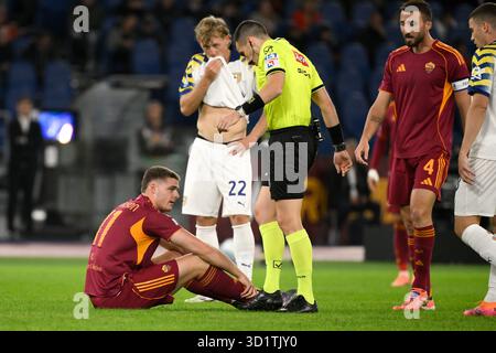 Rome, Italie. 29 octobre 2025. Evan Ferguson de L'AS Roma blessé lors du match de football de Serie A 2025/2026 entre L'AS Roma et Parme Calcio 1913 au Stadio Olimpico à Rome (Italie), le 29 octobre 2025. Crédit : Insidefoto/Alamy Live News Banque D'Images