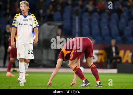 Rome, Italie. 29 octobre 2025. Evan Ferguson de L'AS Roma blessé lors du match de football de Serie A 2025/2026 entre L'AS Roma et Parme Calcio 1913 au Stadio Olimpico à Rome (Italie), le 29 octobre 2025. Crédit : Insidefoto/Alamy Live News Banque D'Images