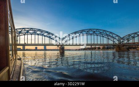 Pont ferroviaire à Riga, Lettonie Banque D'Images