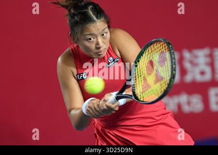 Hong Kong, Hong Kong. 30 octobre 2025. Joueur de tennis hongkongais Eudice Chong lors d'un match au Hong Kong Tennis Open le 30 octobre 2025 à Hong Kong. (Photo de Kobe Li/Nexpher images/Sipa USA) crédit : Sipa USA/Alamy Live News Banque D'Images