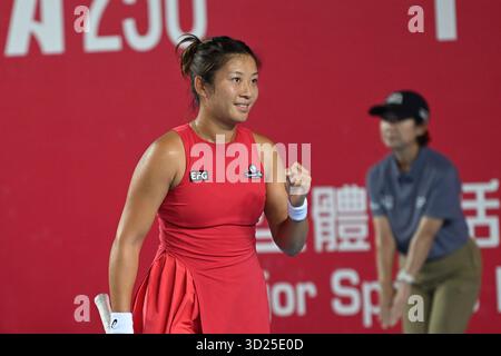 Hong Kong, Hong Kong. 30 octobre 2025. Joueur de tennis hongkongais Eudice Chong lors d'un match au Hong Kong Tennis Open le 30 octobre 2025 à Hong Kong. (Photo de Kobe Li/Nexpher images/Sipa USA) crédit : Sipa USA/Alamy Live News Banque D'Images