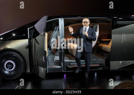 Tokyo, Japon. 30 octobre 2025. Akio Toyoda, Président de Toyota, intervient lors de la journée presse du Japan Mobility Show 2025 à Tokyo, Japon, le jeudi 30 octobre 2025. Photo de Keizo Mori/UPI crédit : UPI/Alamy Live News Banque D'Images