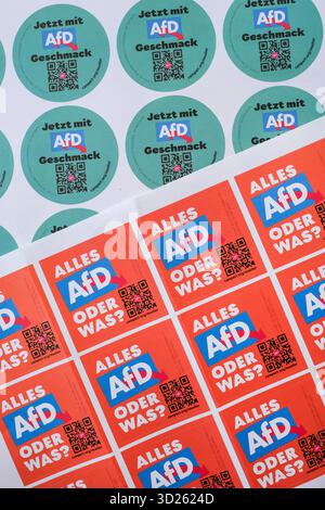 Autocollants de la campagne Campact contre les dons du parti par l'entrepreneur Theo Mueller Banque D'Images